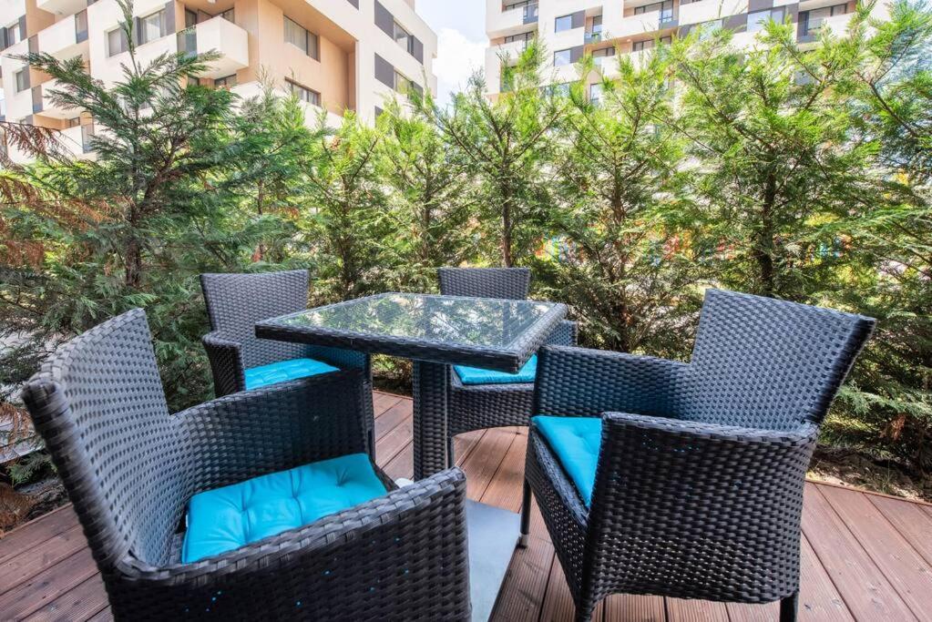 Labyrinth Apartment - Free Parking Space Included Varna Exterior foto